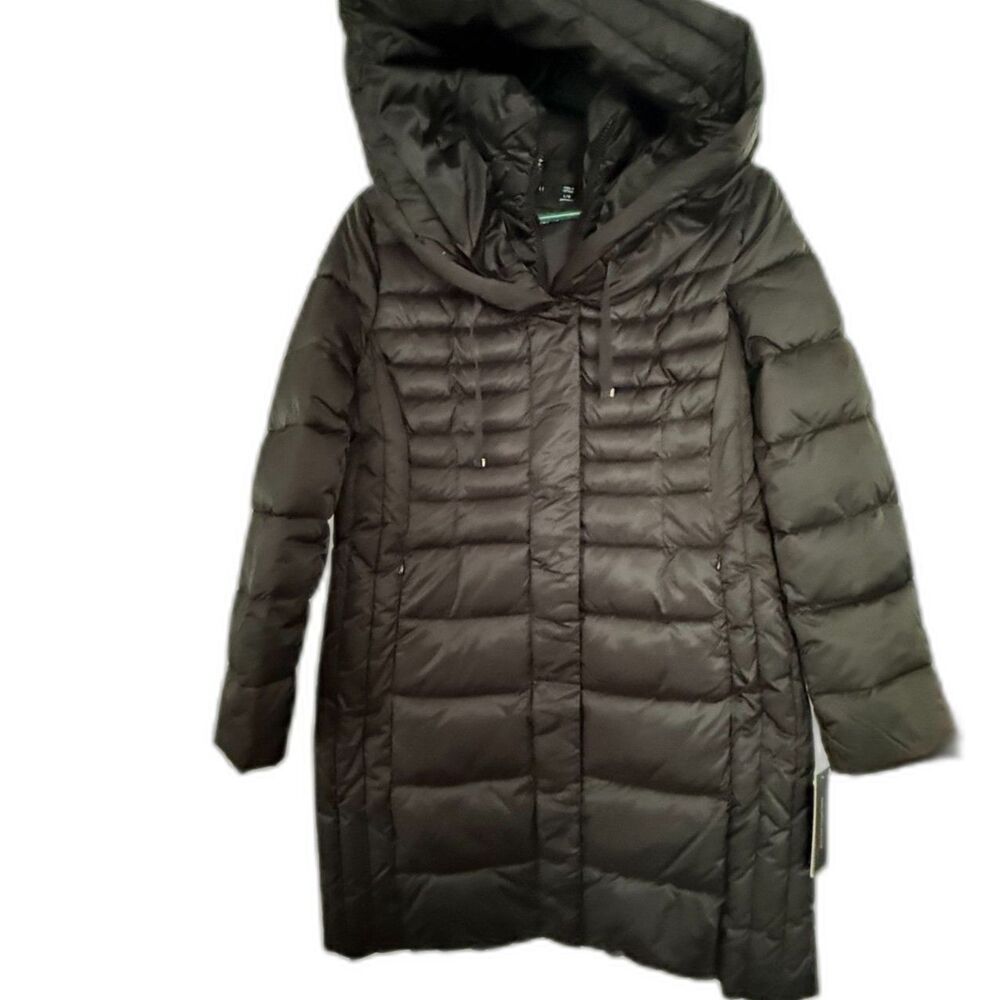 New-Black Hooded Long Quilted Puffer Coat Size Lg Tahari MSRP $300 knee Length